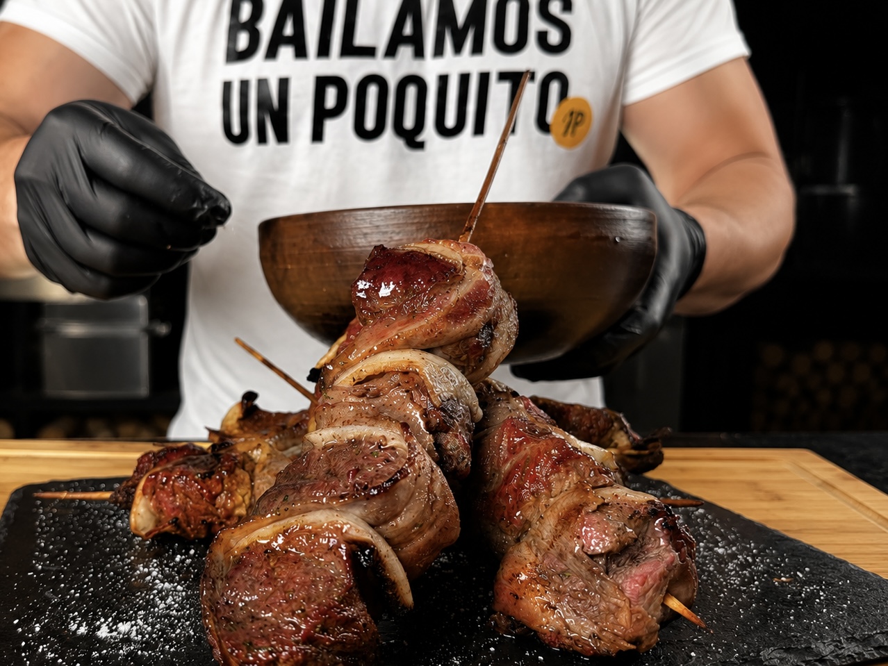 Brochetas Carne y Tocino